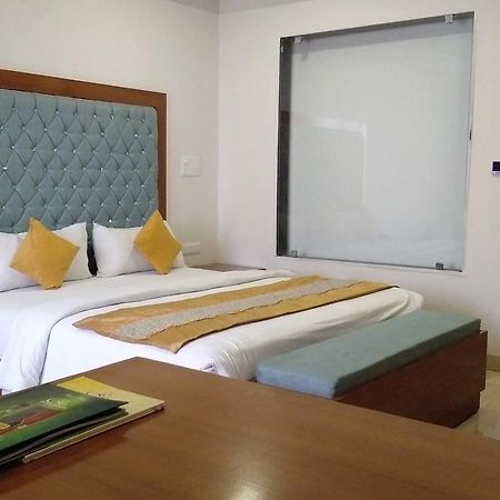 Royal Park Hotels & Resorts Ghaziabad Luaran gambar